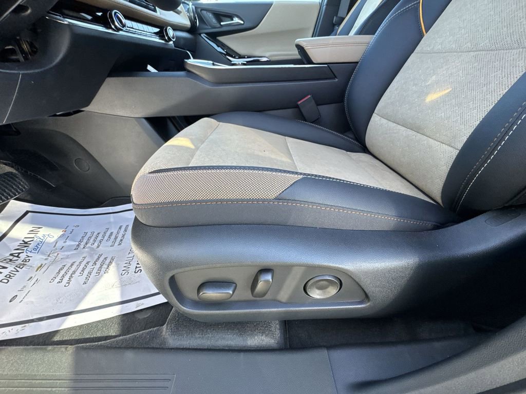 New 2026 Chevrolet Equinox ACTIV image 12