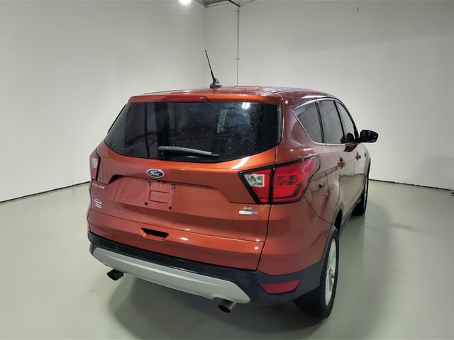 Used 2019 Ford Escape SE image 19