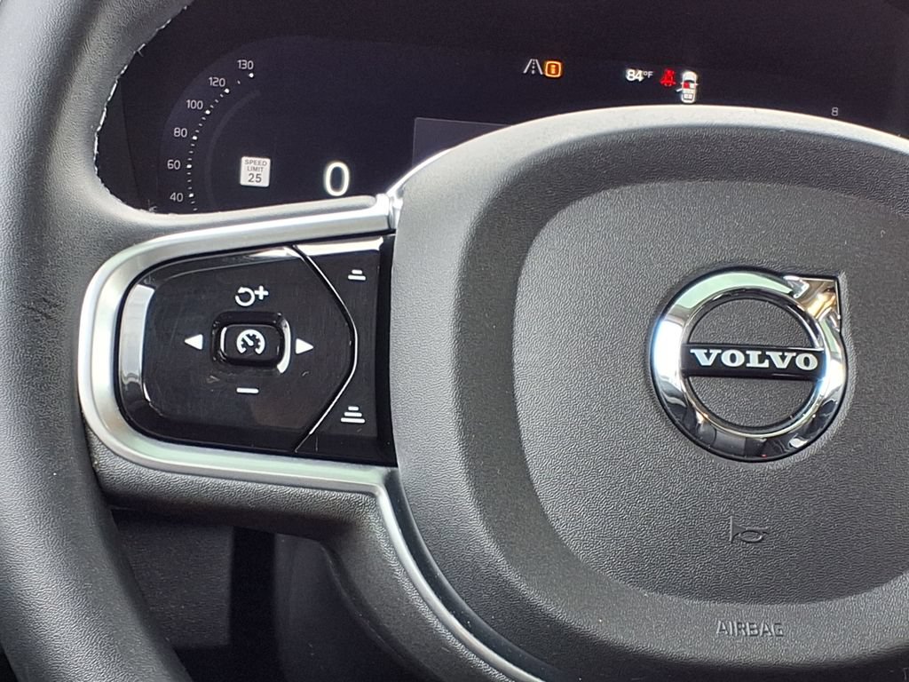 Used 2023 Volvo XC90 B5 Core w/ Protection Package Premier AWD/4WD image 17