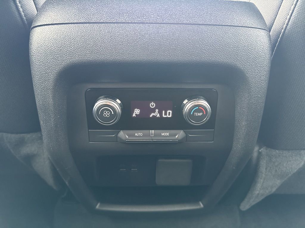 Used 2025 GMC Acadia Elevation FWD image 13