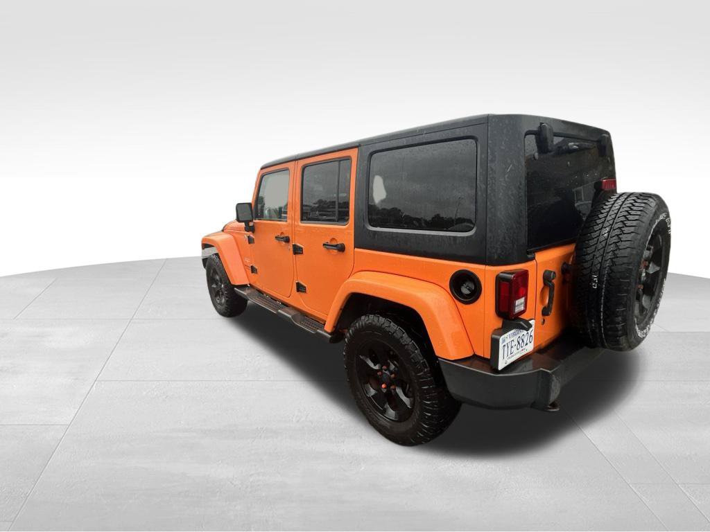 Used 2013 Jeep Wrangler Unlimited Sahara w/ Connectivity Group AWD/4WD image 10
