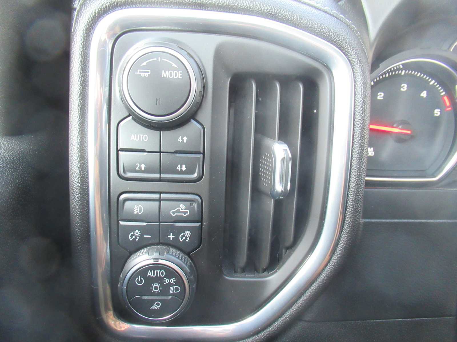 Used 2021 Chevrolet Silverado 3500 LT w/ All Star Edition image 29