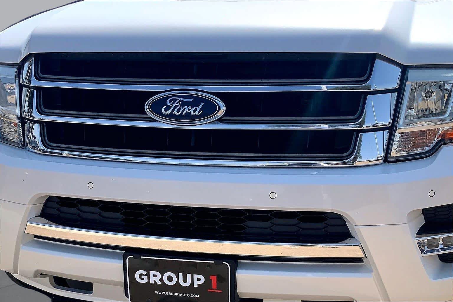 Used 2017 Ford Expedition EL Limited w/ Equipment Group 301A RWD image 30