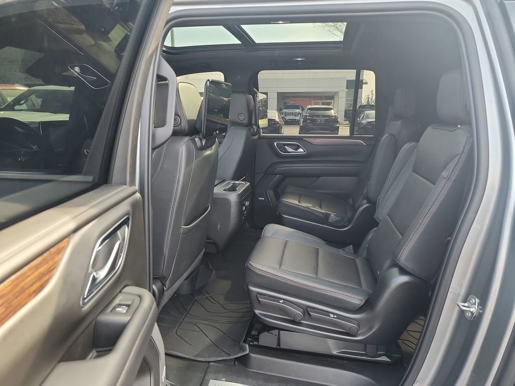 Certified 2023 Chevrolet Suburban High Country image 25