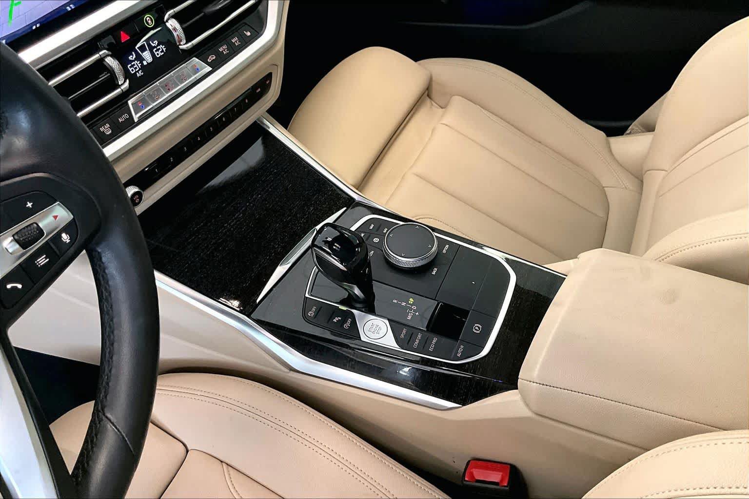 Used 2020 BMW 330i Sedan w/ Convenience Package RWD image 14