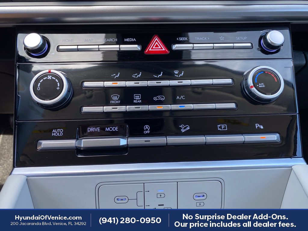 Certified 2026 Hyundai Santa Fe SE FWD image 11