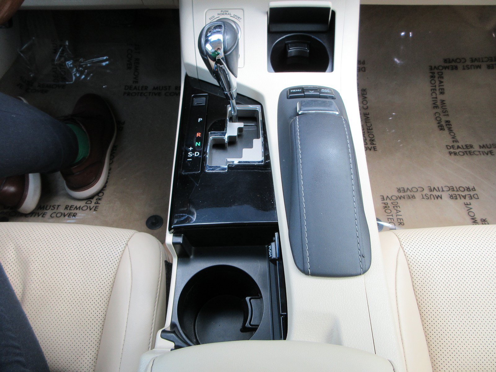 Used 2013 Lexus ES 300h w/ Luxury Pkg FWD image 49