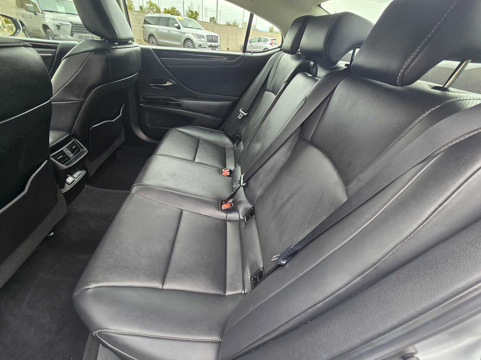 Certified 2023 Lexus ES 350 w/ Accessory Package (Z1) FWD image 16