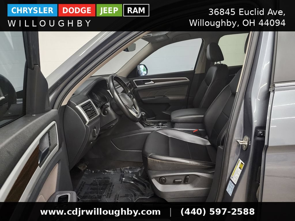 Used 2021 Volkswagen Atlas SE w/ Panoramic Sunroof Package AWD/4WD image 13