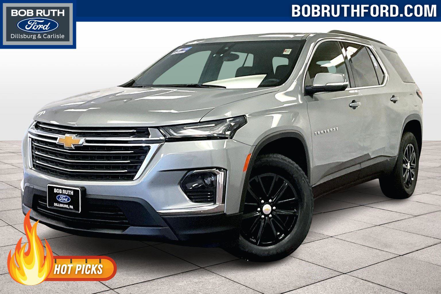 Used 2023 Chevrolet Traverse LT
