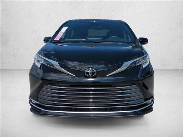 New 2026 Toyota Sienna Limited FWD image 6