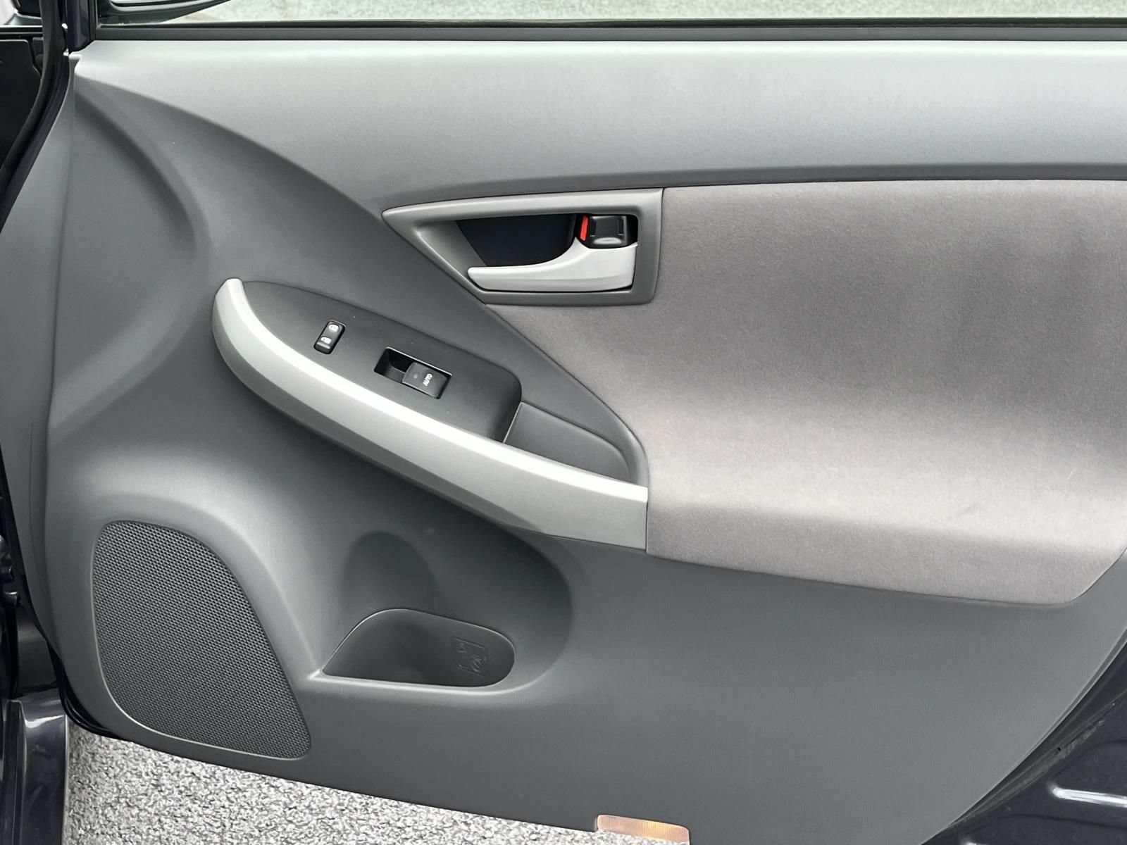Used 2011 Toyota Prius Two FWD image 21