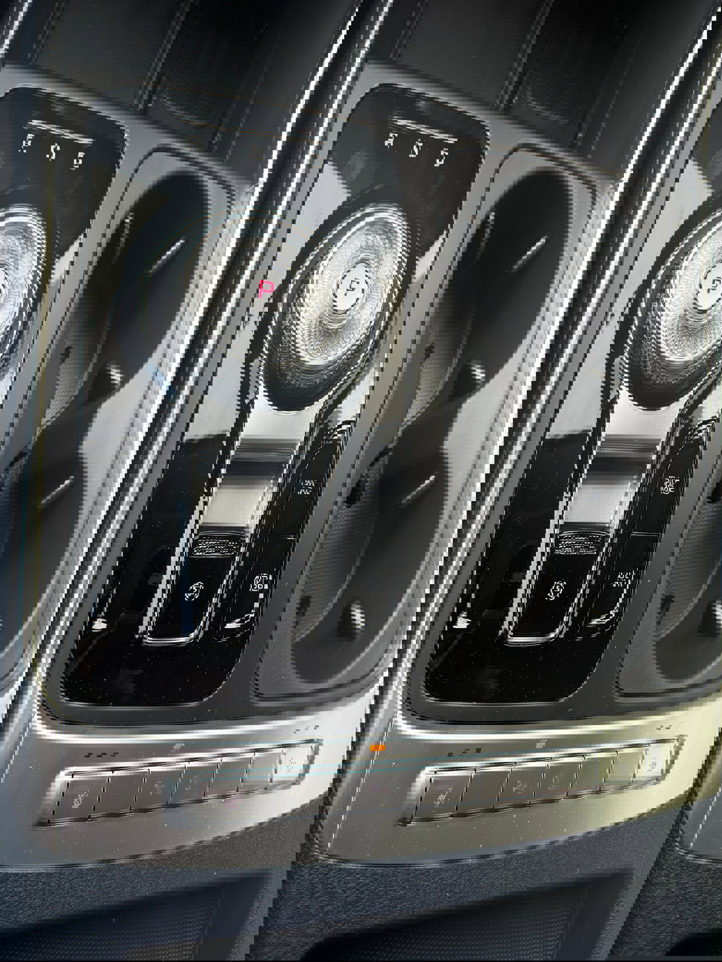 New 2025 Kia Carnival EX image 18