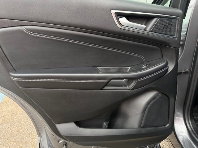 Used 2024 Ford Edge Titanium AWD/4WD image 14