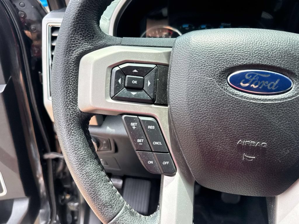 Used 2015 Ford F150 Lariat w/ Equipment Group 502A Luxury AWD/4WD image 24
