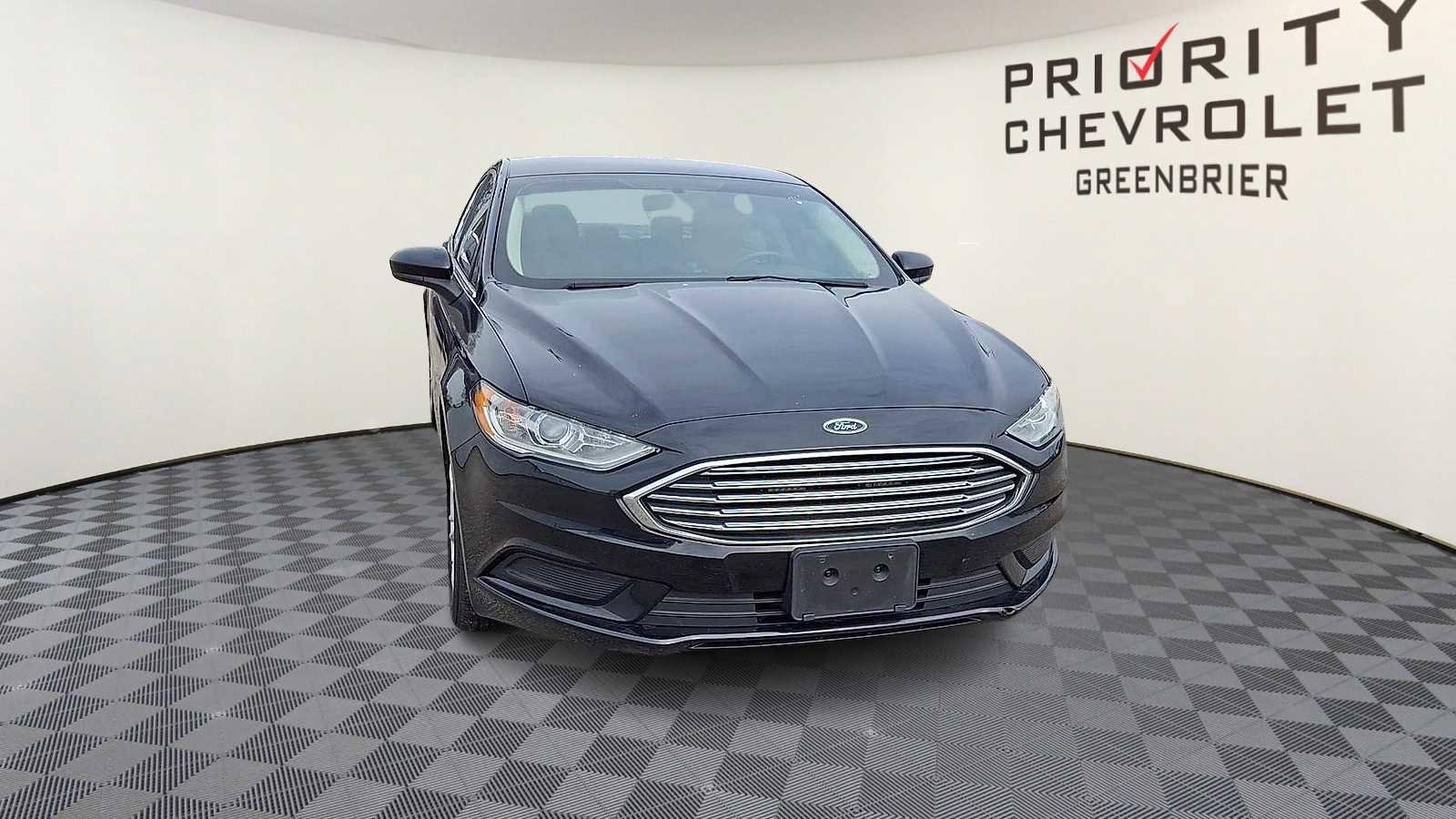 Used 2018 Ford Fusion S image 3