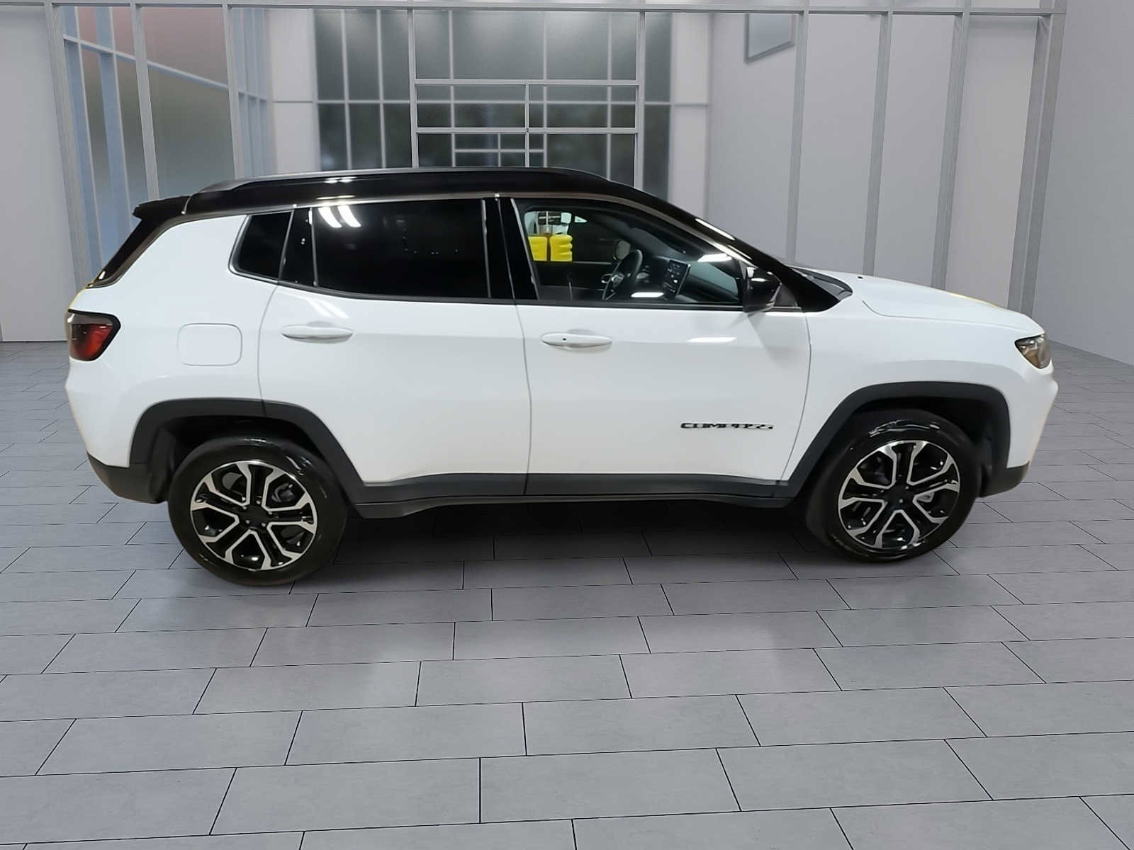 Used 2023 Jeep Compass Limited image 9
