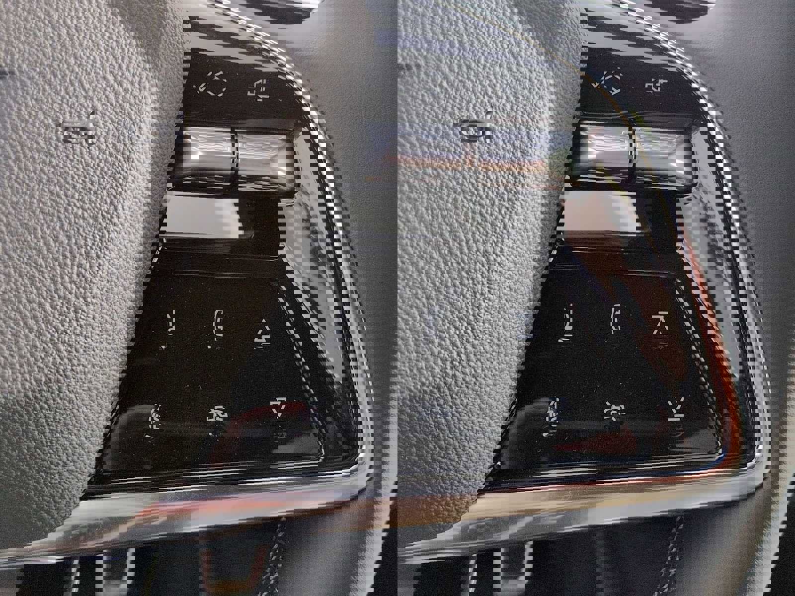 New 2026 Cadillac Optiq Sport 1 image 16