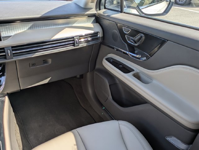 Certified 2024 Lincoln Corsair FWD image 17
