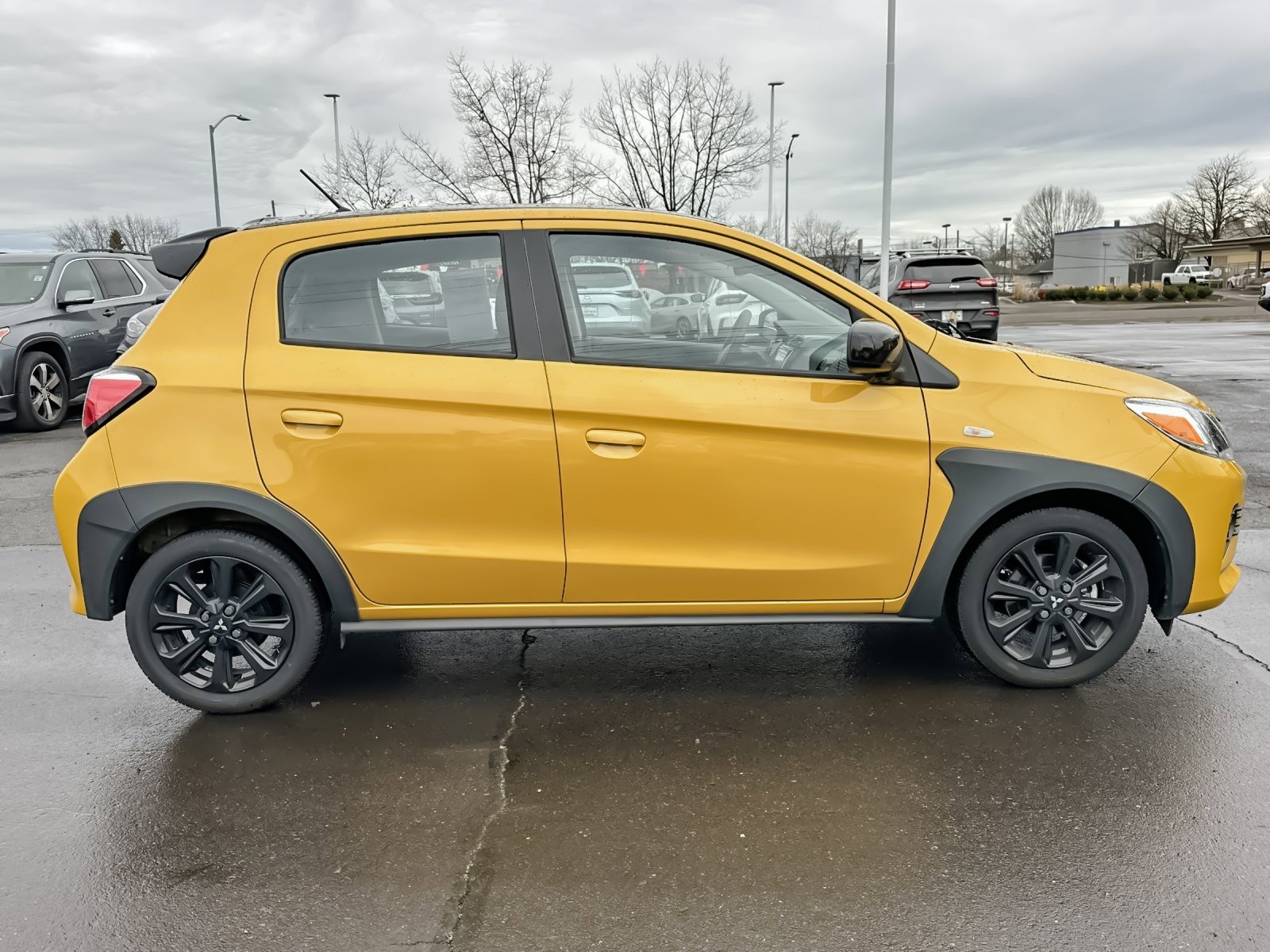 Used 2024 Mitsubishi Mirage Black Edition image 3