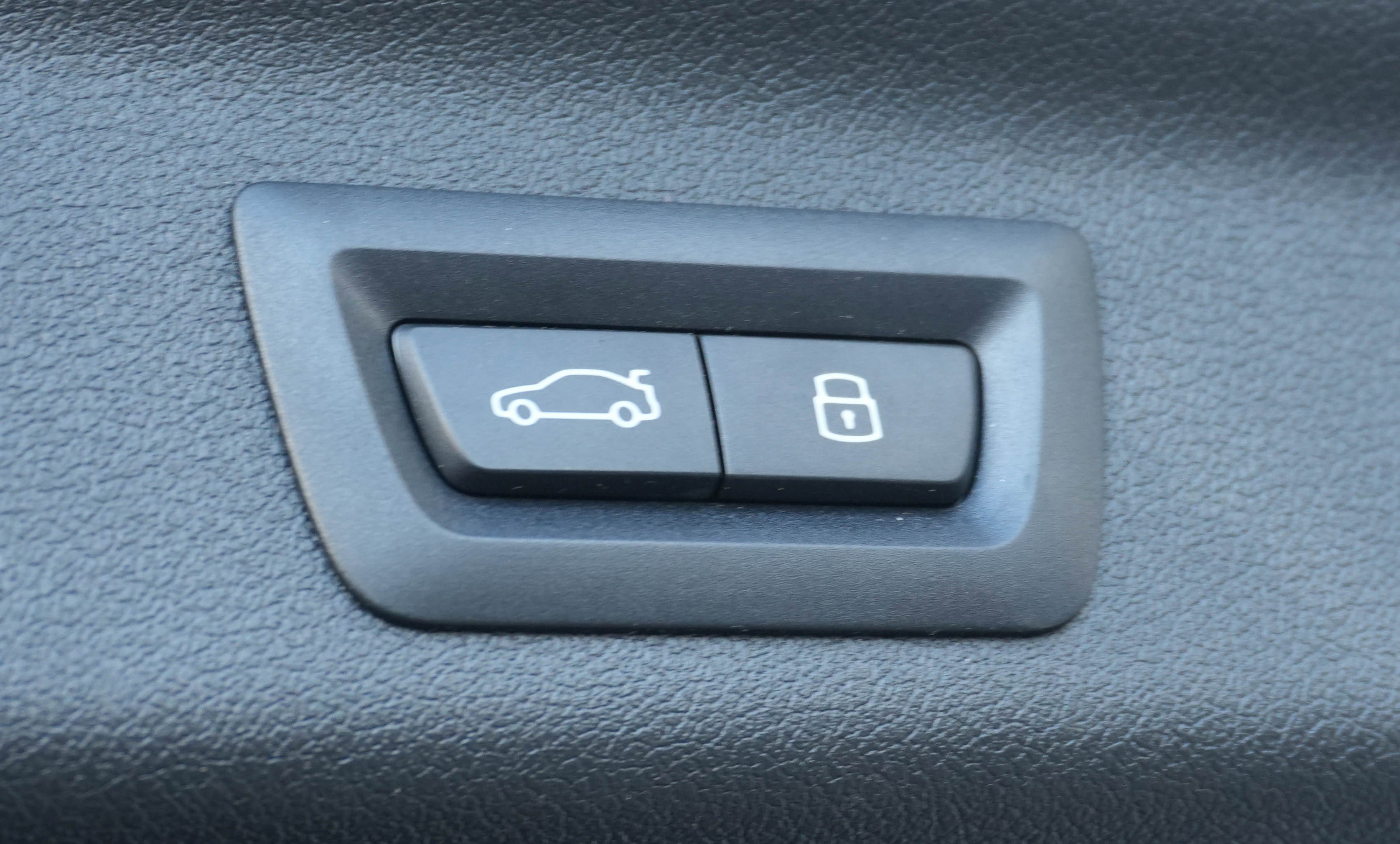 Certified 2025 BMW X1 xDrive28i image 36