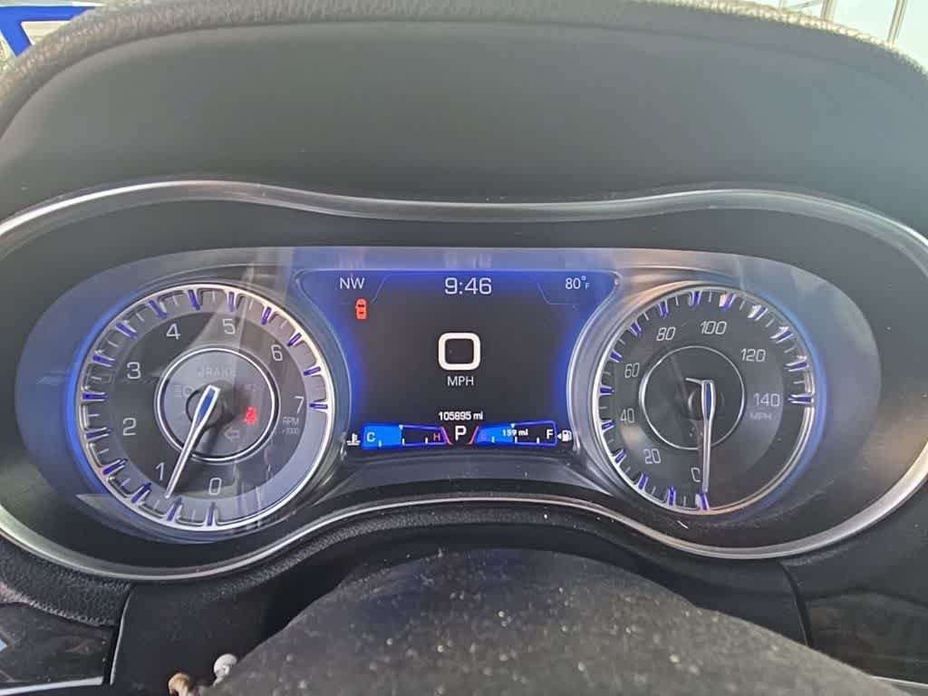 Used 2020 Chrysler 300 Limited AWD/4WD image 11