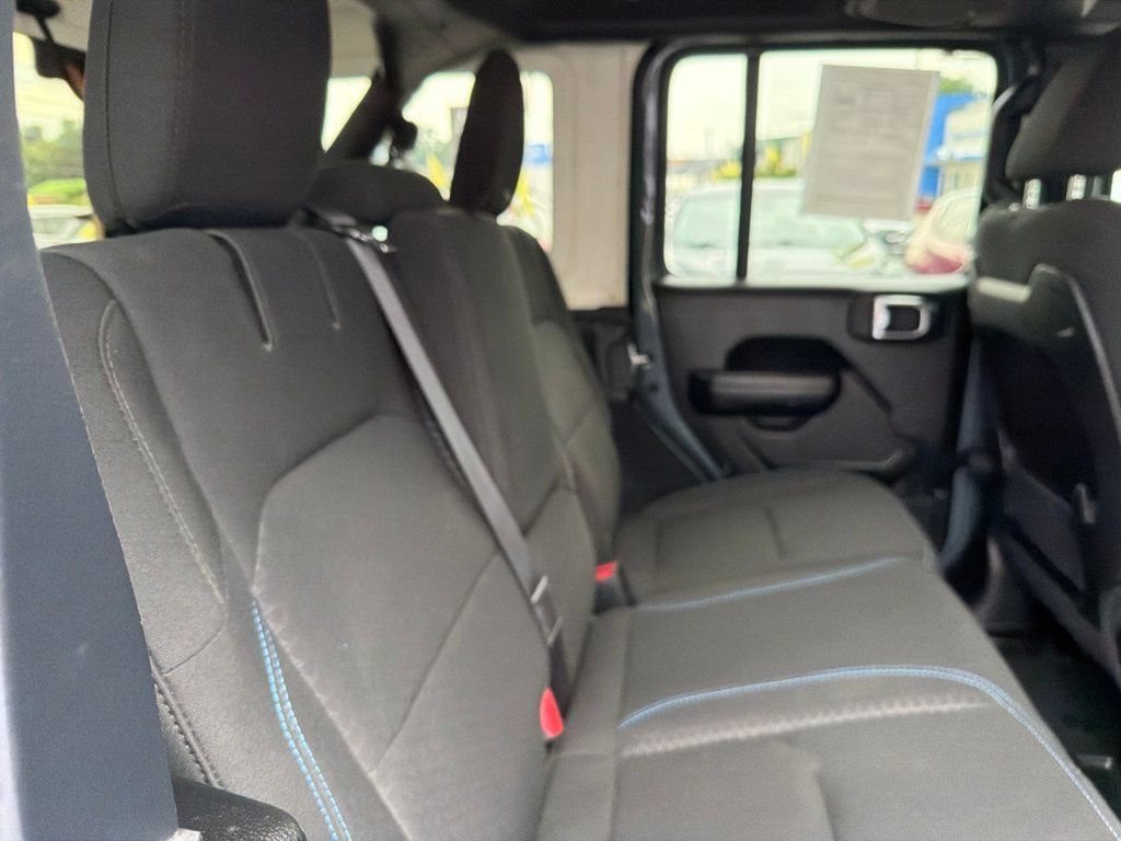 Used 2024 Jeep Wrangler Unlimited Rubicon 4xe AWD/4WD image 12