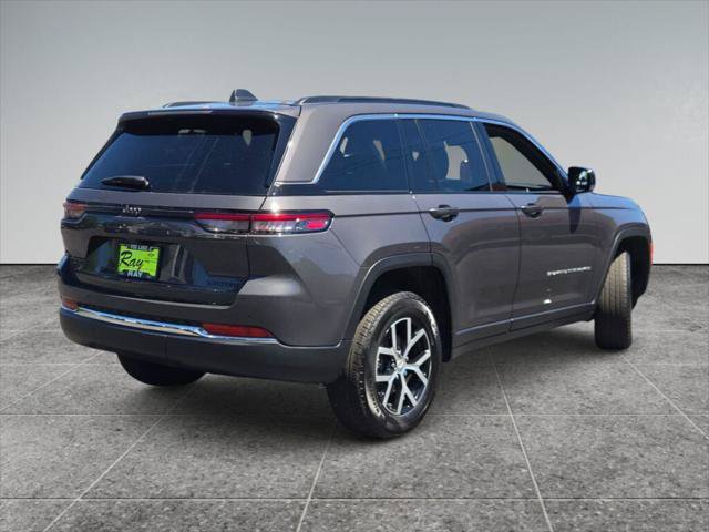 Certified 2025 Jeep Grand Cherokee Limited AWD/4WD image 4