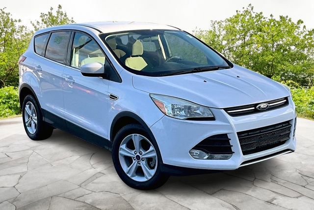 Used 2015 Ford Escape SE image 10