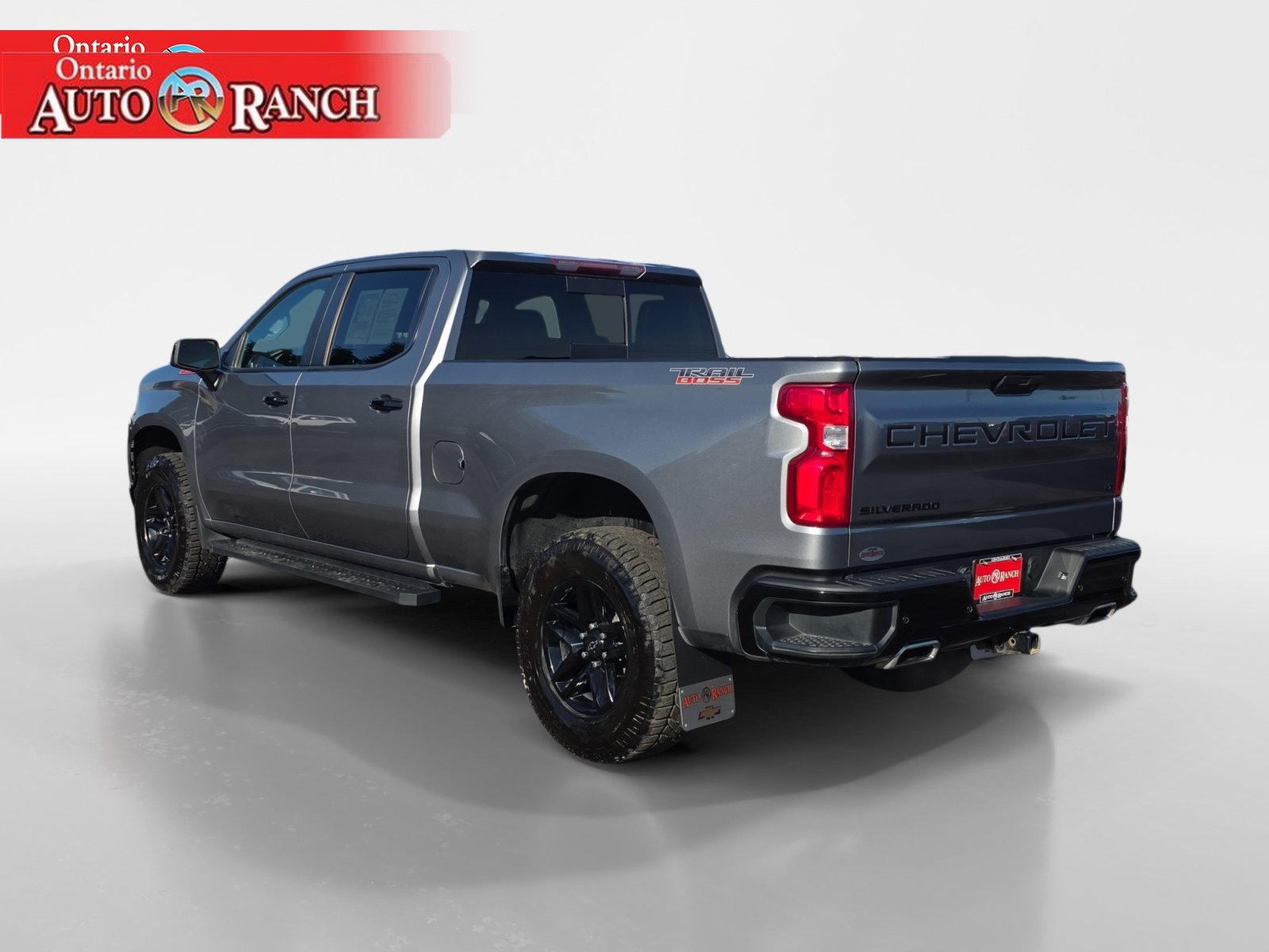 Used 2020 Chevrolet Silverado 1500 LT Trail Boss AWD/4WD image 3