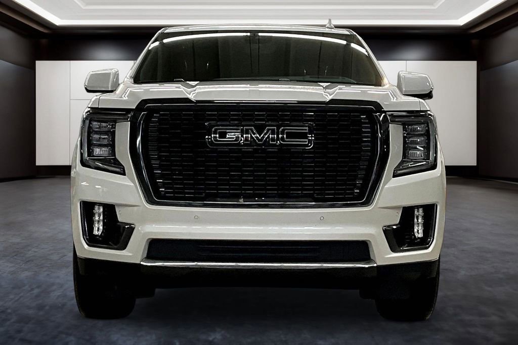 Used 2024 GMC Yukon XL Denali Ultimate AWD/4WD image 2