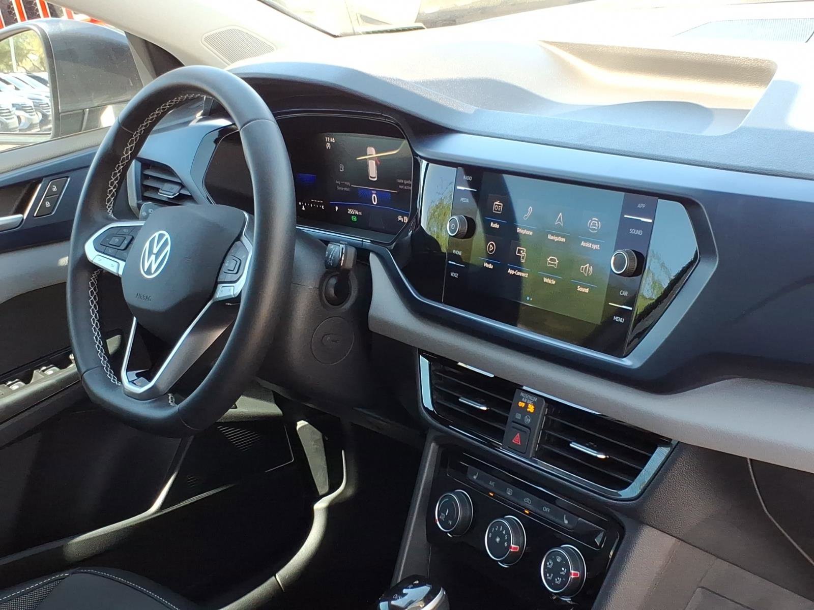 Certified 2023 Volkswagen Taos SE w/ Black Wheel Package image 12