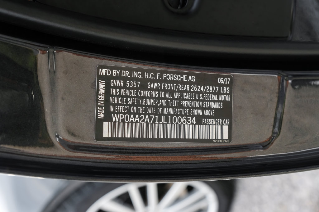 Used 2018 Porsche Panamera 4 AWD/4WD image 75