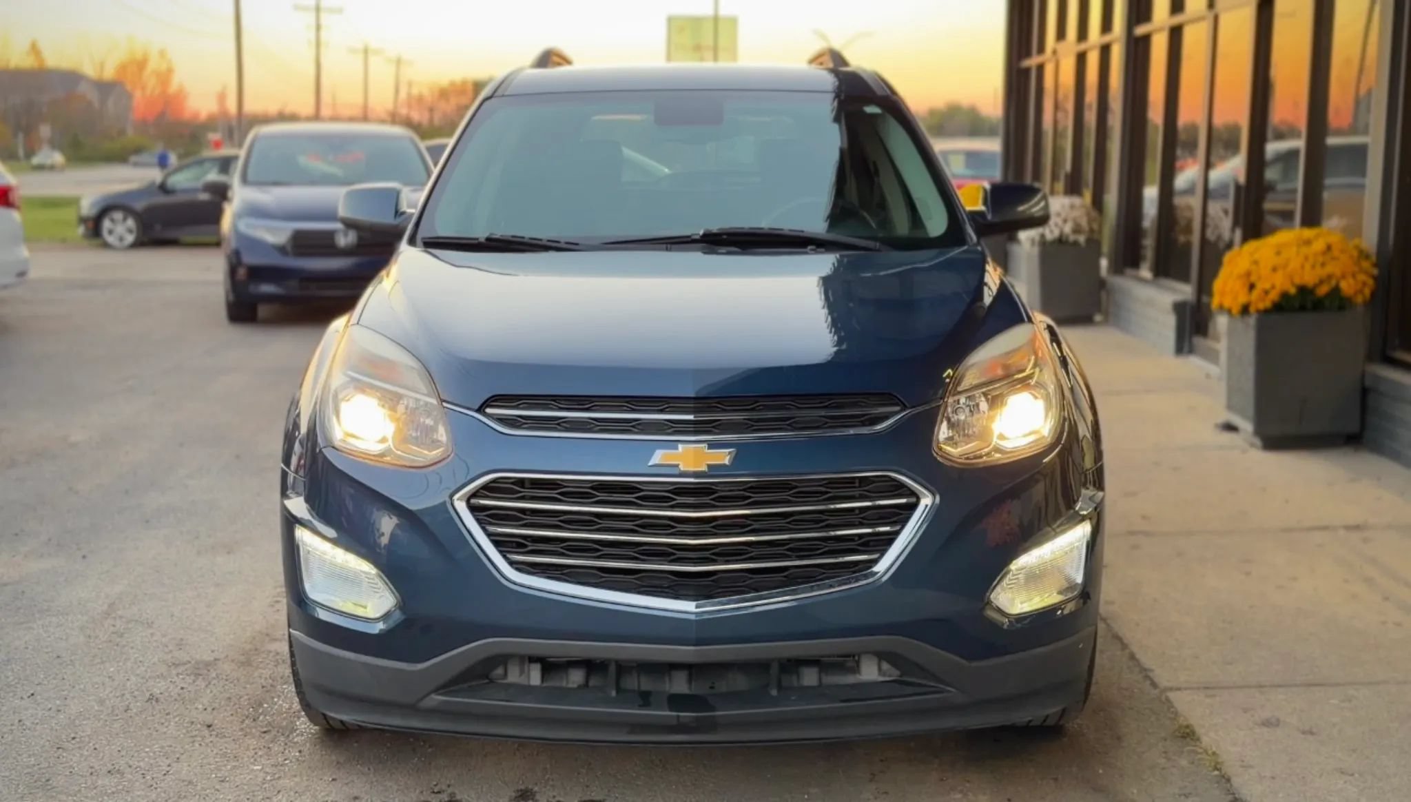 Used 2017 Chevrolet Equinox LT w/ Convenience Package AWD/4WD image 6