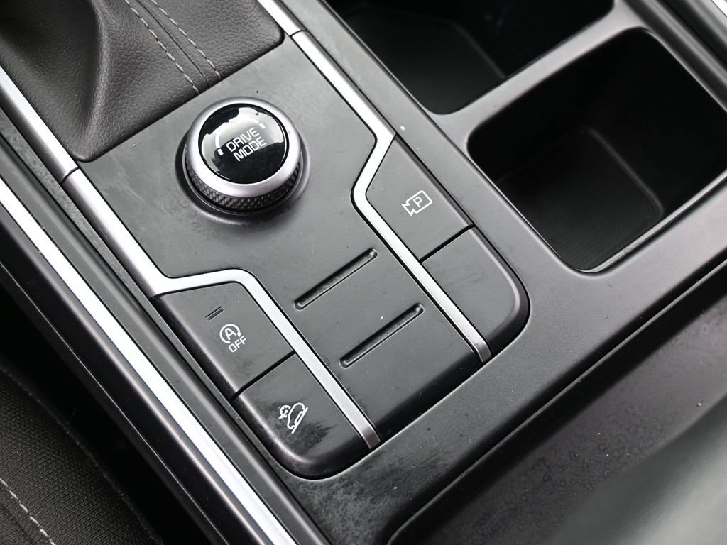 Used 2023 Kia Sorento LX image 24