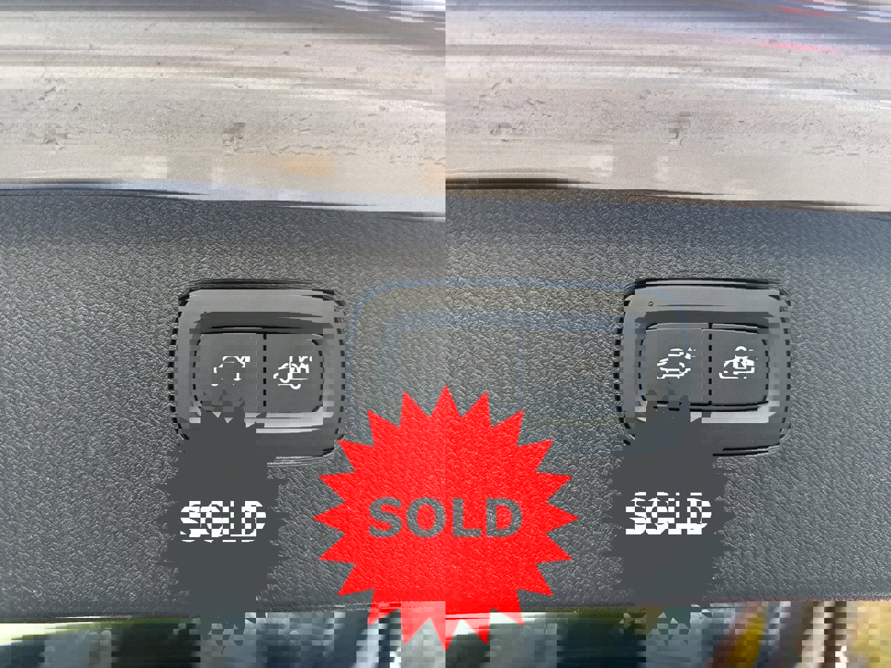 Certified 2023 Volvo XC90 B6 Ultimate w/ Lounge Package image 9