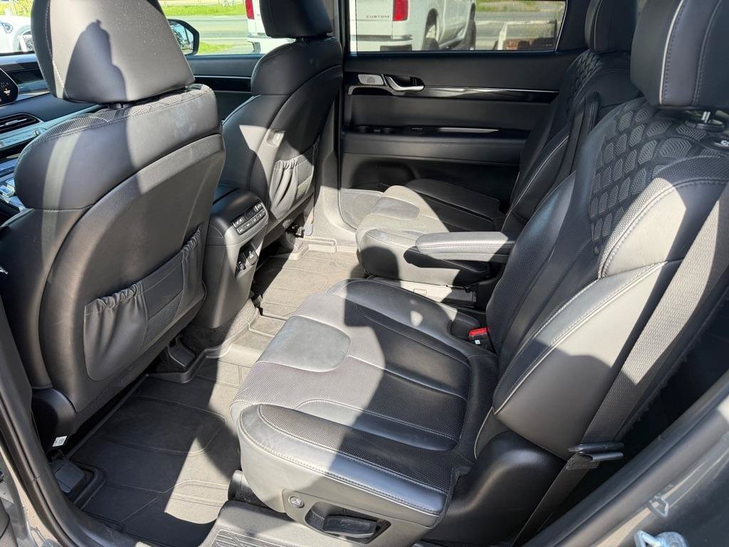 Used 2021 Hyundai Palisade Limited FWD image 13