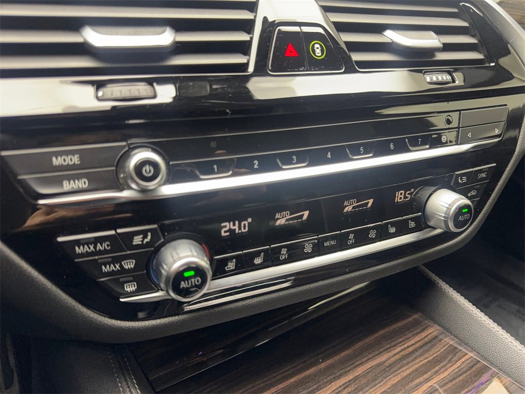 Used 2020 BMW M550i xDrive w/ Executive Package image 67