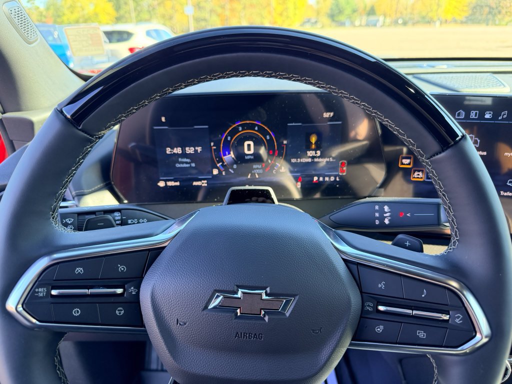 New 2027 Chevrolet Traverse Z71 w/ Enhanced Driving Package AWD/4WD image 12