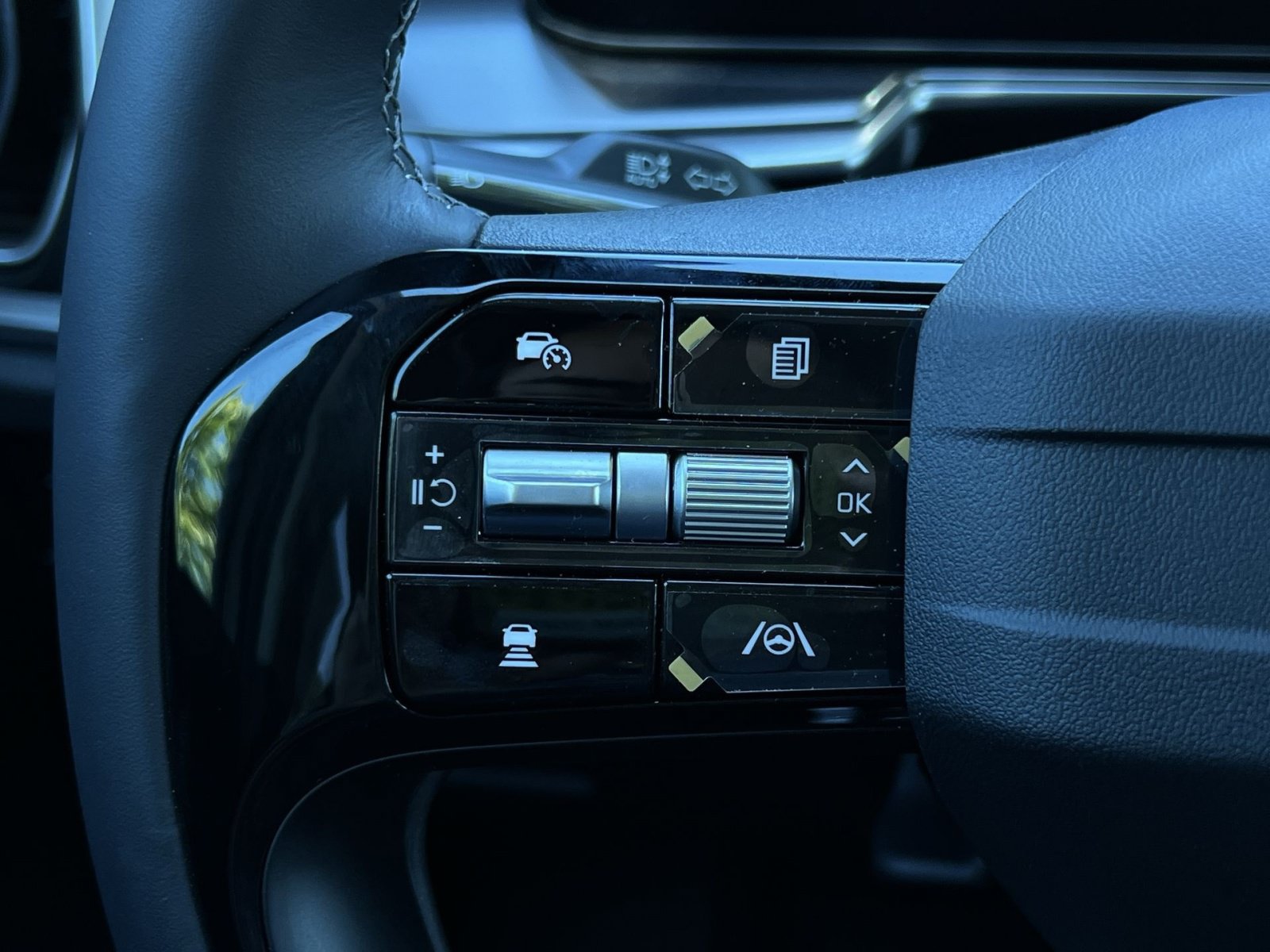 New 2026 Kia Sorento S AWD/4WD image 37