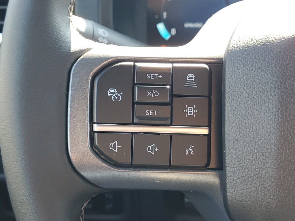Used 2025 Ford F150 XLT w/ Equipment Group 302A MID AWD/4WD image 19