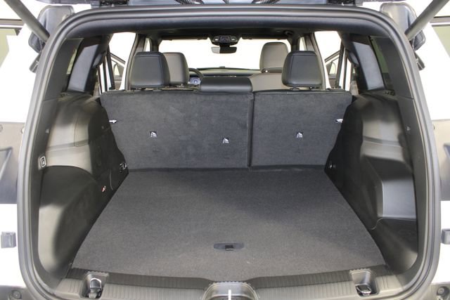 New 2026 Jeep Cherokee Limited image 18