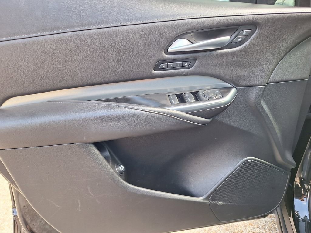 Certified 2023 Cadillac XT4 Premium Luxury w/ Enhanced Visibility Package image 31