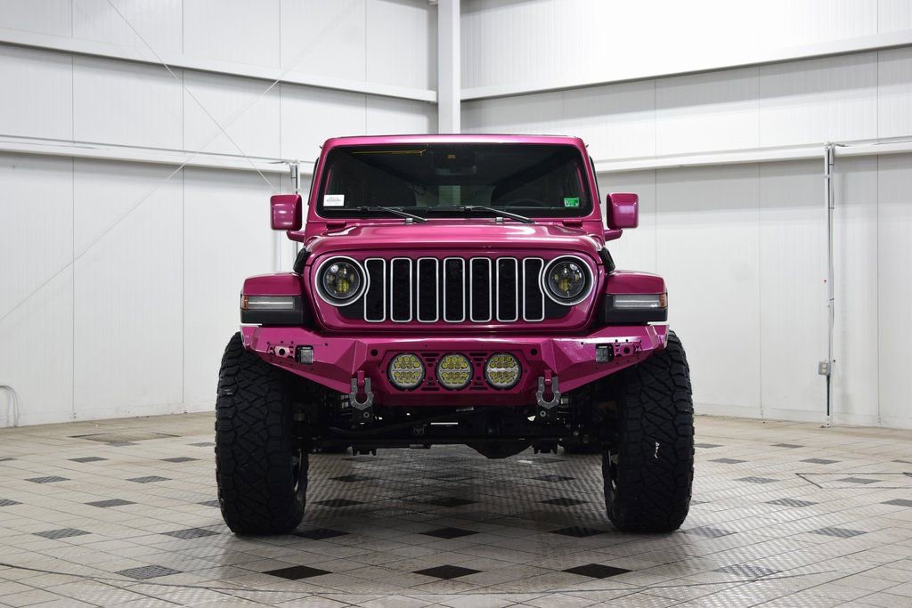 Used 2024 Jeep Wrangler Sahara w/ Technology Group image 2