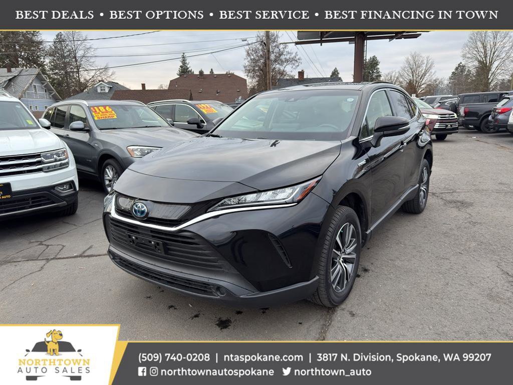 Used 2021 Toyota Venza LE image 1