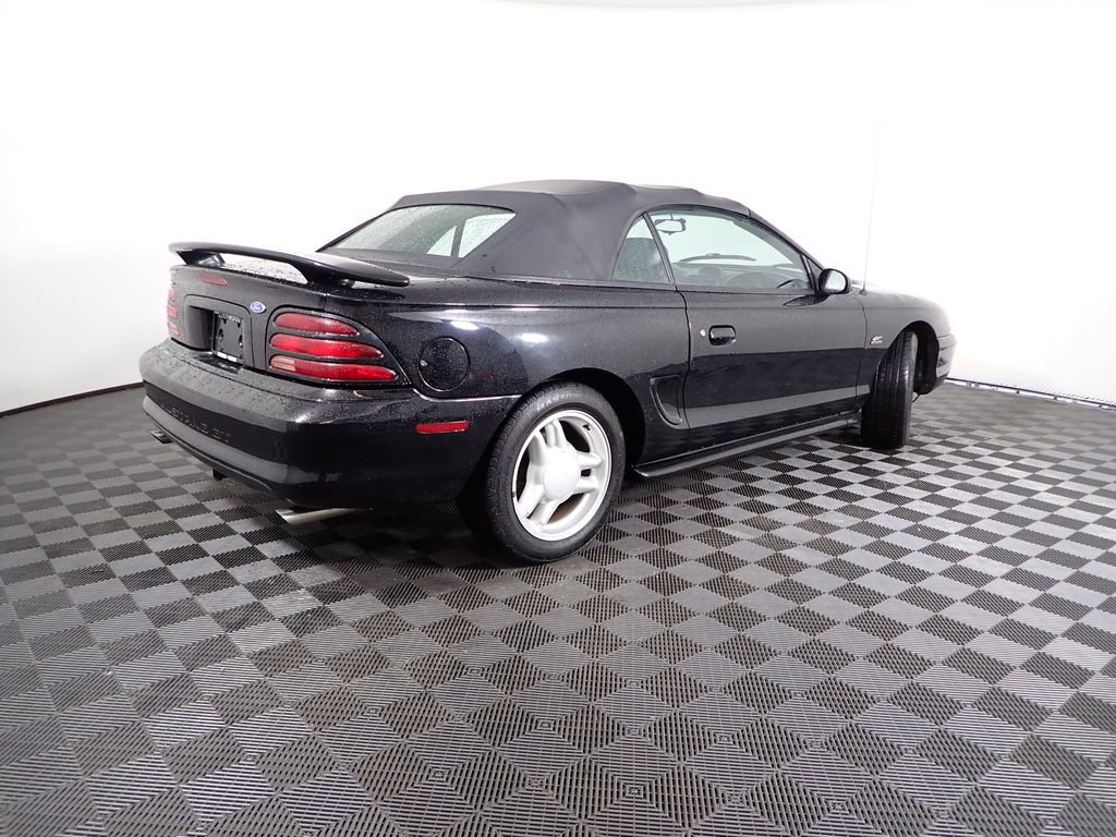 Used 1994 Ford Mustang GT image 17