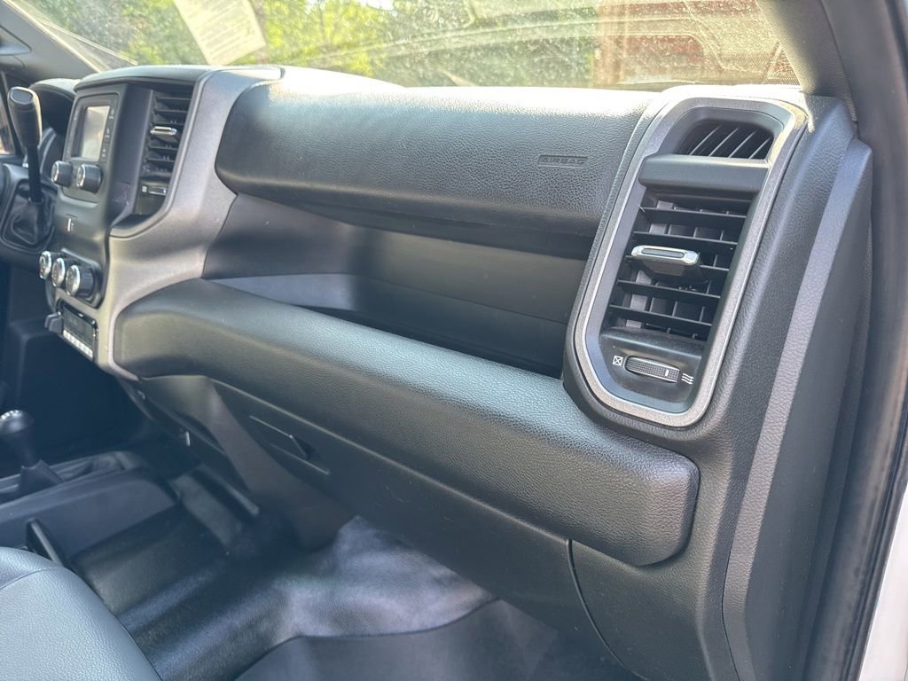 Used 2022 RAM 5500 Tradesman w/ Chrome Appearance Group AWD/4WD image 12