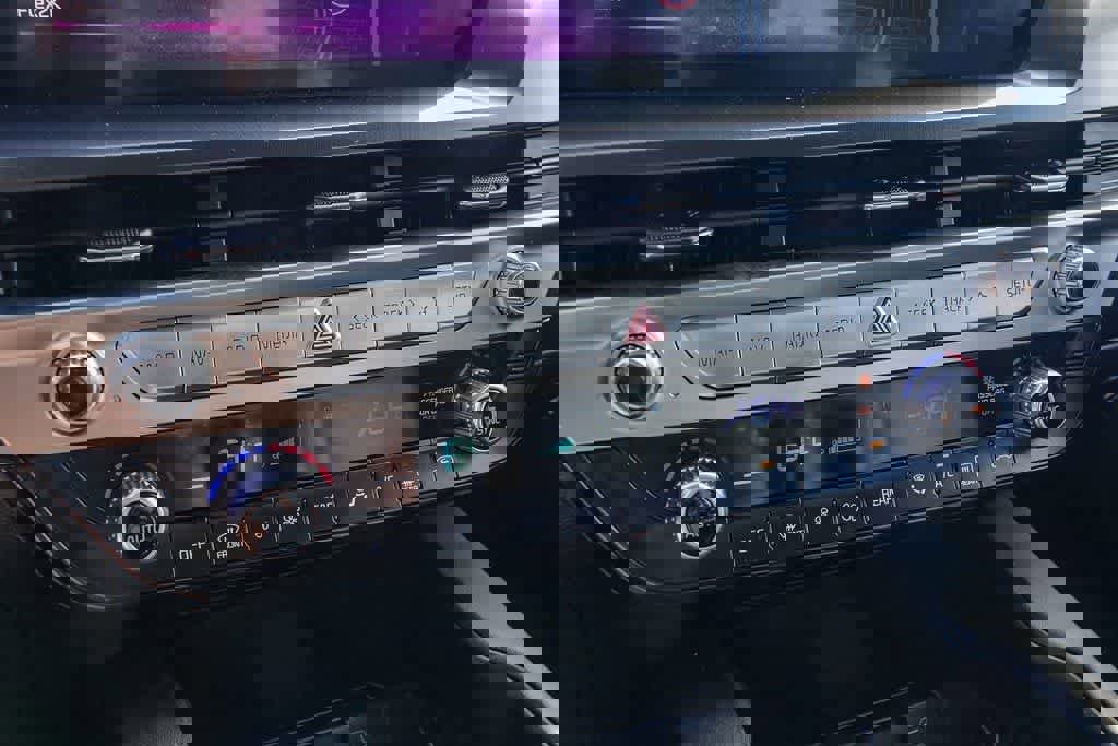 Certified 2023 Kia Telluride LX image 21