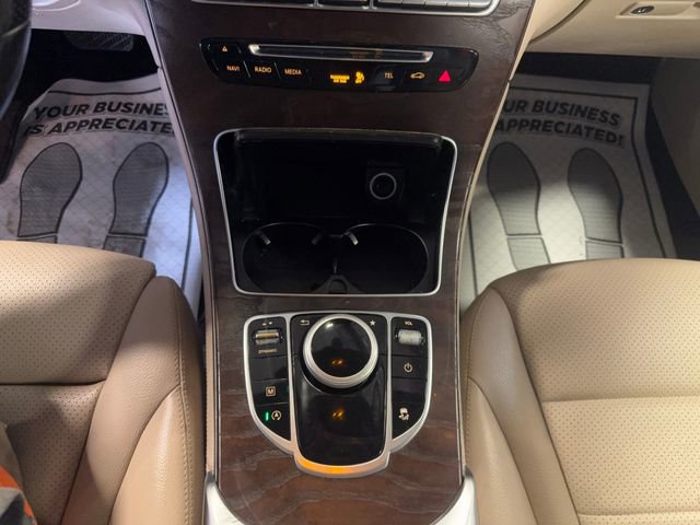 Used 2018 Mercedes-Benz GLC 300 GLC 300 w/ Premium Package image 19