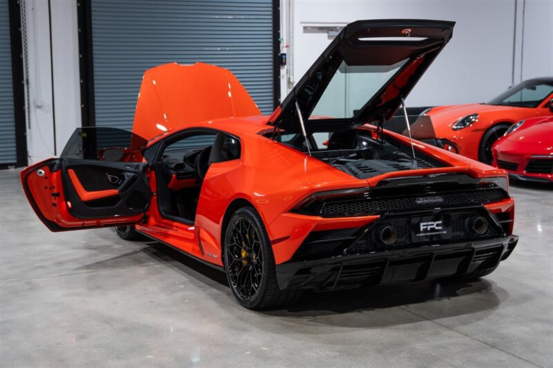 Used 2021 Lamborghini Huracan EVO AWD/4WD image 33